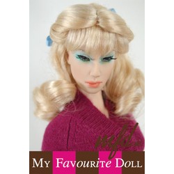 Lexy Wig Honey Blonde Size 5-6