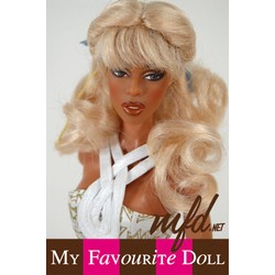 Lexy Wig Light  Peach Blonde Size 4